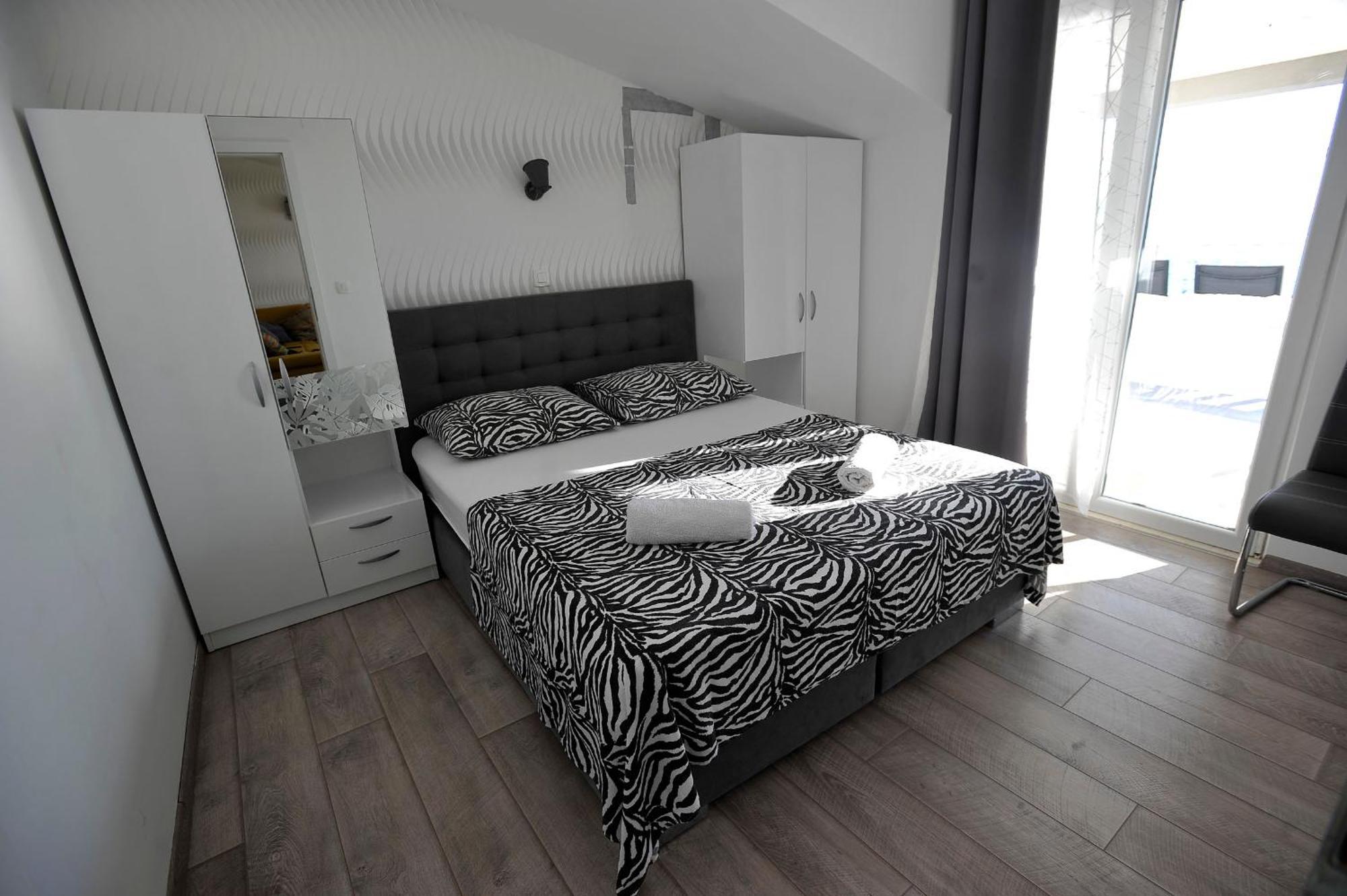 Apartment Mira II Драшнице Номер фото